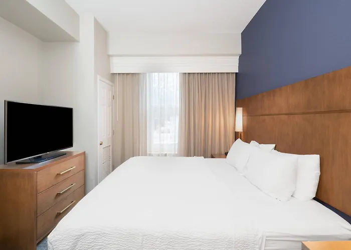 By Marriott Charleston Airport Hotel North Charleston
