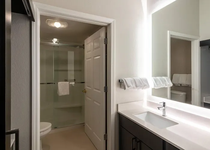 By Marriott Charleston Airport 3*
