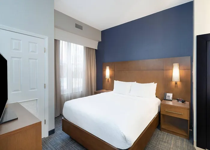 By Marriott Charleston Airport 3* North Charleston