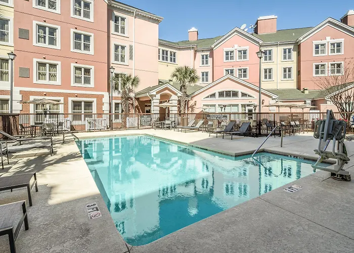 By Marriott Charleston Airport 3* North Charleston