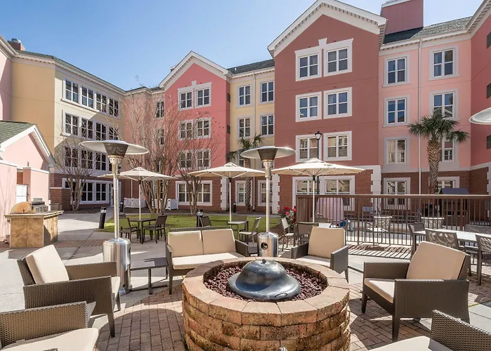 Hotel By Marriott Charleston Airport 3*