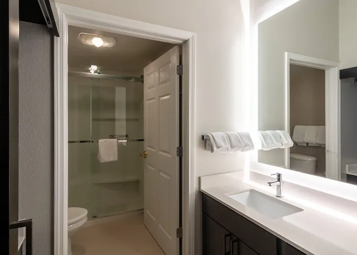 By Marriott Charleston Airport 3*