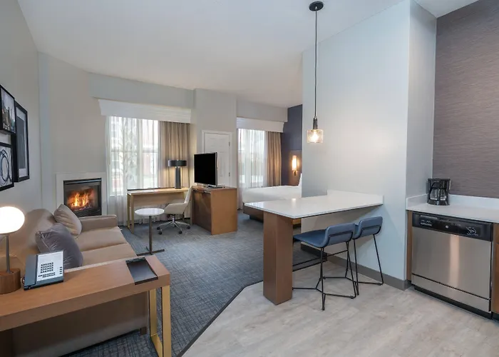 By Marriott Charleston Airport North Charleston