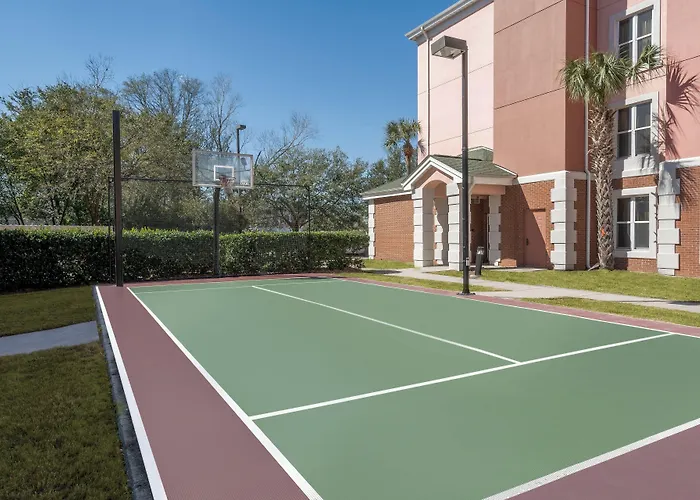 By Marriott Charleston Airport 3*